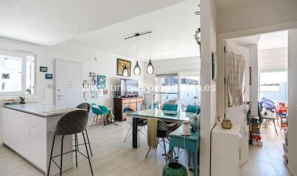 Reventa - Villa -
Pilar de la Horadada