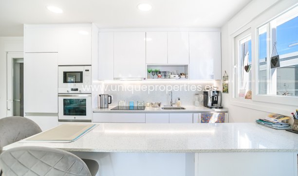 Reventa - Villa -
Pilar de la Horadada