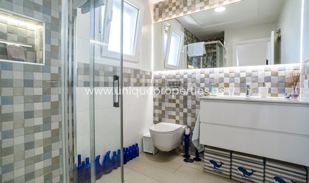 Reventa - Villa -
Pilar de la Horadada