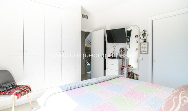 Reventa - Villa -
Pilar de la Horadada