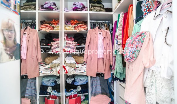 Reventa - Villa -
Pilar de la Horadada