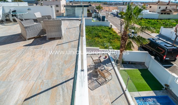 Reventa - Villa -
Pilar de la Horadada