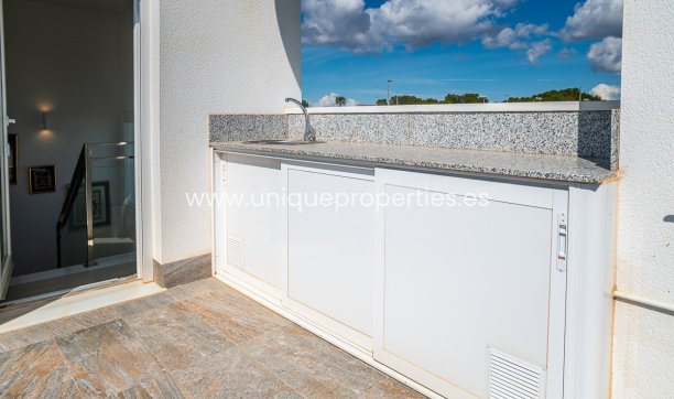 Reventa - Villa -
Pilar de la Horadada