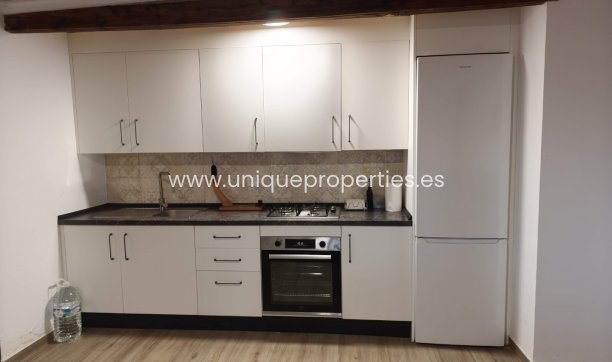 Revente - Cortijo -
Baza