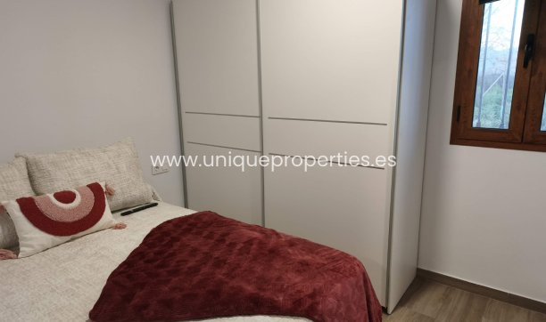 Revente - Cortijo -
Baza