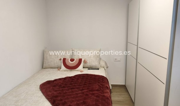 Revente - Cortijo -
Baza