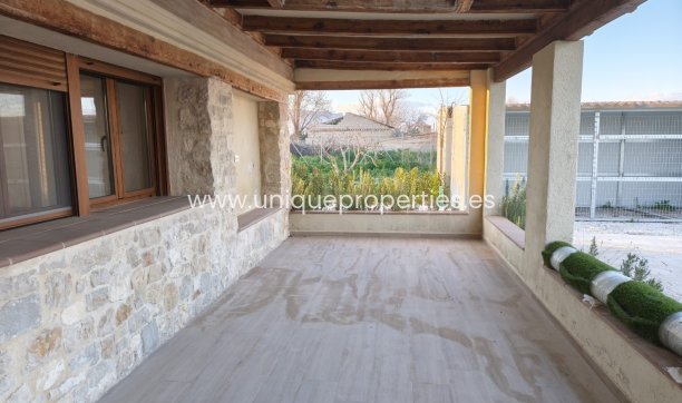 Revente - Cortijo -
Baza