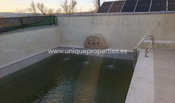 Revente - Cortijo -
Baza