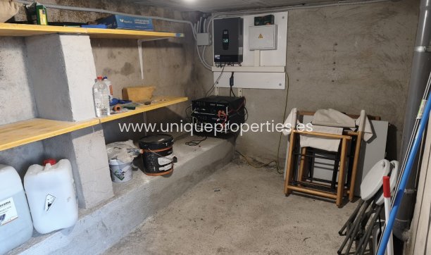 Revente - Cortijo -
Baza