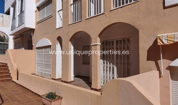 Herverkoop - Apartment -
Garrucha