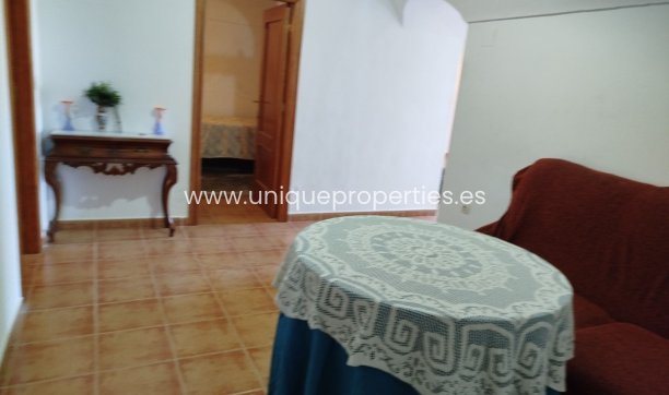 Reventa - Cave House -
Cullar de Baza