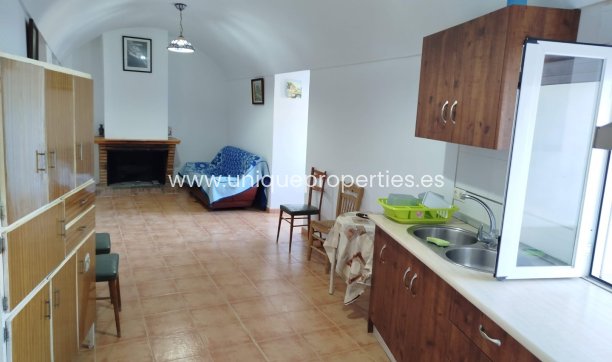 Reventa - Cave House -
Cullar de Baza