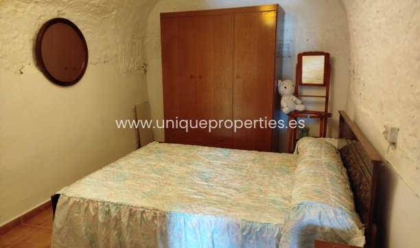 Reventa - Cave House -
Cullar de Baza