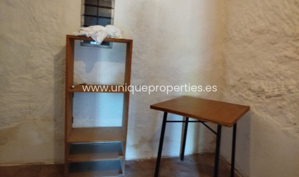 Reventa - Cave House -
Cullar de Baza