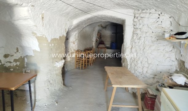 Reventa - Cave House -
Cullar de Baza