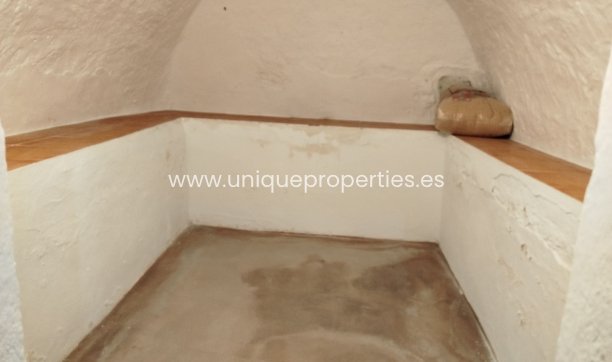 Reventa - Cave House -
Cullar de Baza