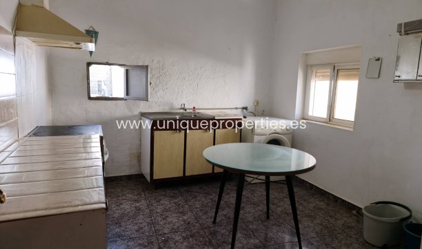 Revente - Village House -
Somontin