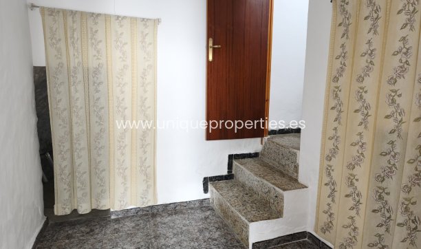 Revente - Village House -
Somontin