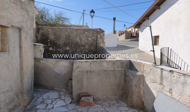 Revente - Village House -
Somontin