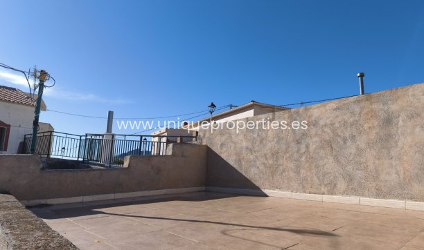 Revente - Village House -
Somontin