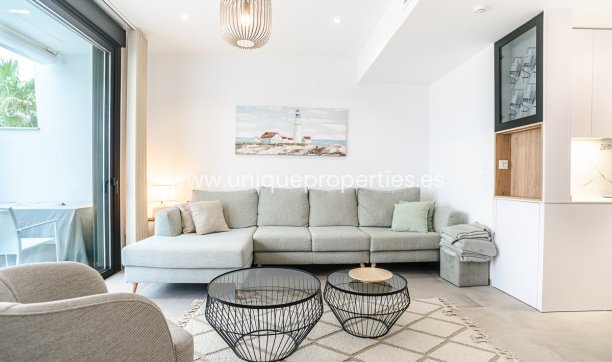 Revente - Attique -
LO PAGÁN