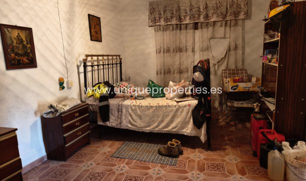 Reventa - Cortijo -
Somontin