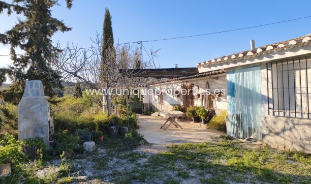 Reventa - Cortijo -
Somontin