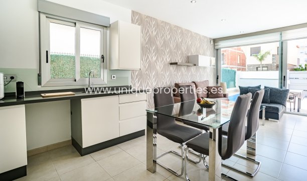 Resale - Villa -
San Pedro del Pinatar - Lo Pagan