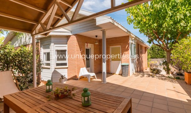 Resale - Villa -
MOLINA DEL SEGURA