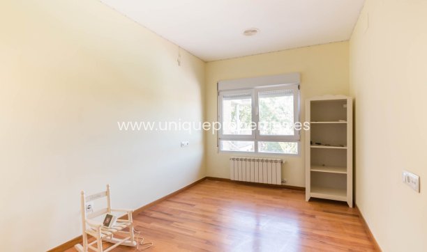 Resale - Villa -
MOLINA DEL SEGURA