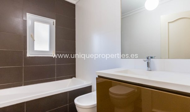 Resale - Villa -
MOLINA DEL SEGURA