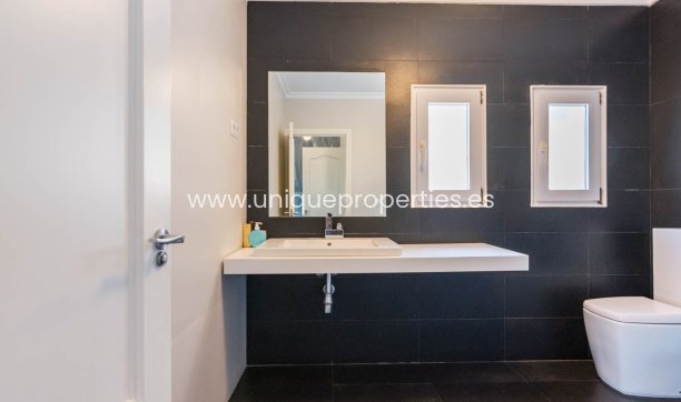 Resale - Villa -
MOLINA DEL SEGURA