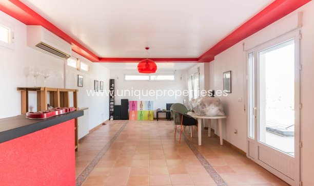 Resale - Villa -
MOLINA DEL SEGURA