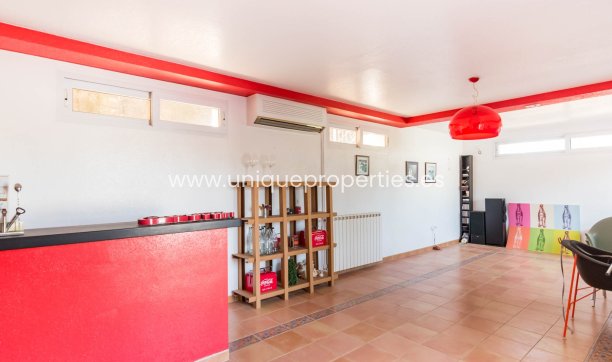 Resale - Villa -
MOLINA DEL SEGURA