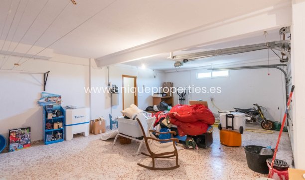 Resale - Villa -
MOLINA DEL SEGURA