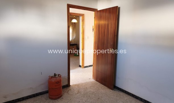 Resale - Village House -
Caniles