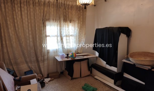 Resale - Village House -
Caniles