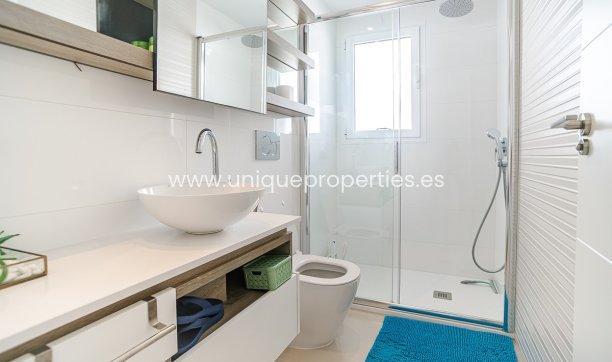 Herverkoop - Villa -
CIUDAD QUESADA