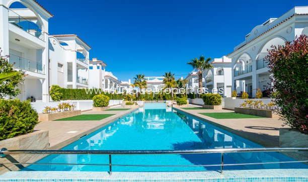 Herverkoop - Villa -
CIUDAD QUESADA