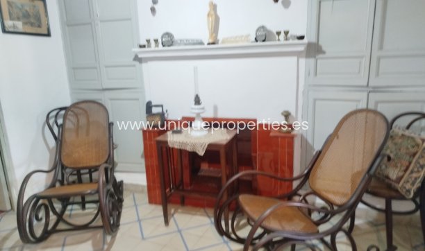 Resale - Village House -
Tijola