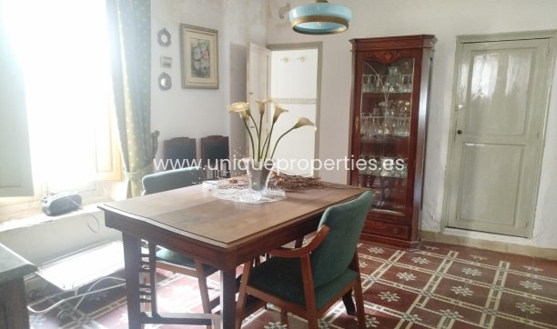 Resale - Village House -
Tijola