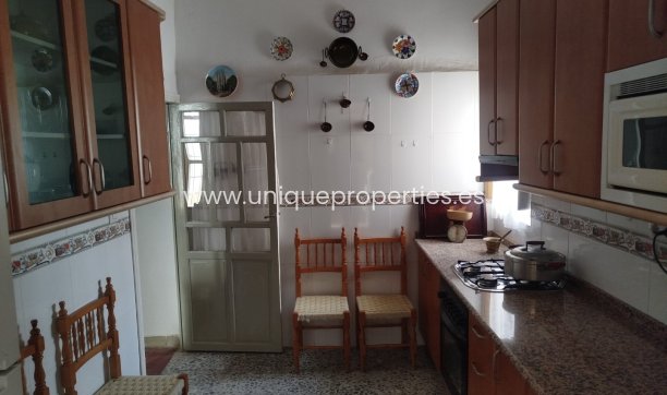 Resale - Village House -
Tijola