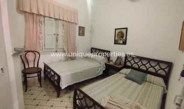 Resale - Village House -
Tijola