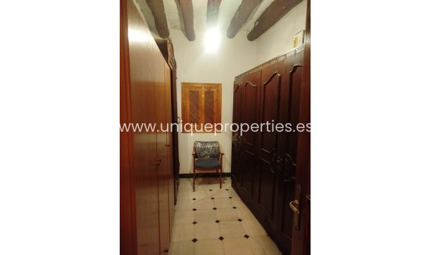 Resale - Village House -
Tijola