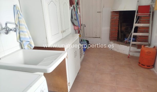 Resale - Village House -
Tijola