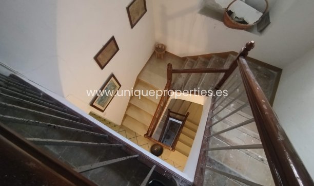 Resale - Village House -
Tijola