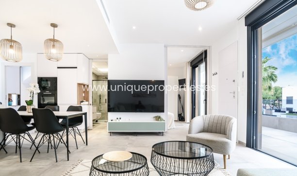 Resale - Penthouse -
LO PAGÁN