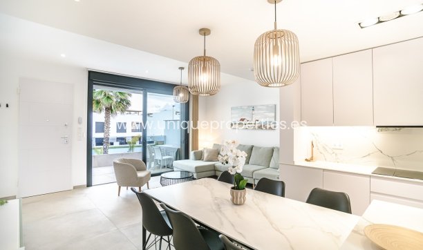 Resale - Penthouse -
LO PAGÁN