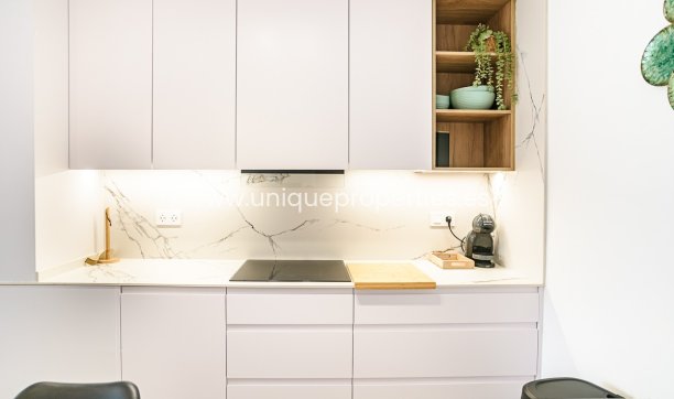 Resale - Penthouse -
LO PAGÁN