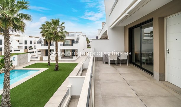 Resale - Penthouse -
LO PAGÁN